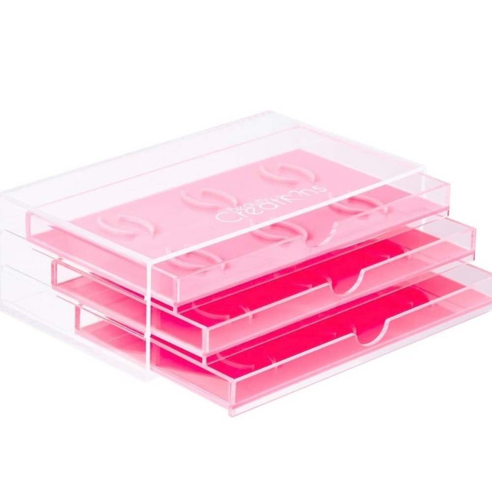 Eyelash Organizer save up to 18 pairs of Eyelashes